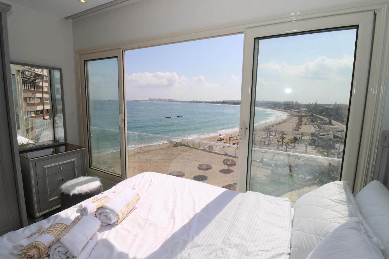 Apartment Luxury Mamoura Private *