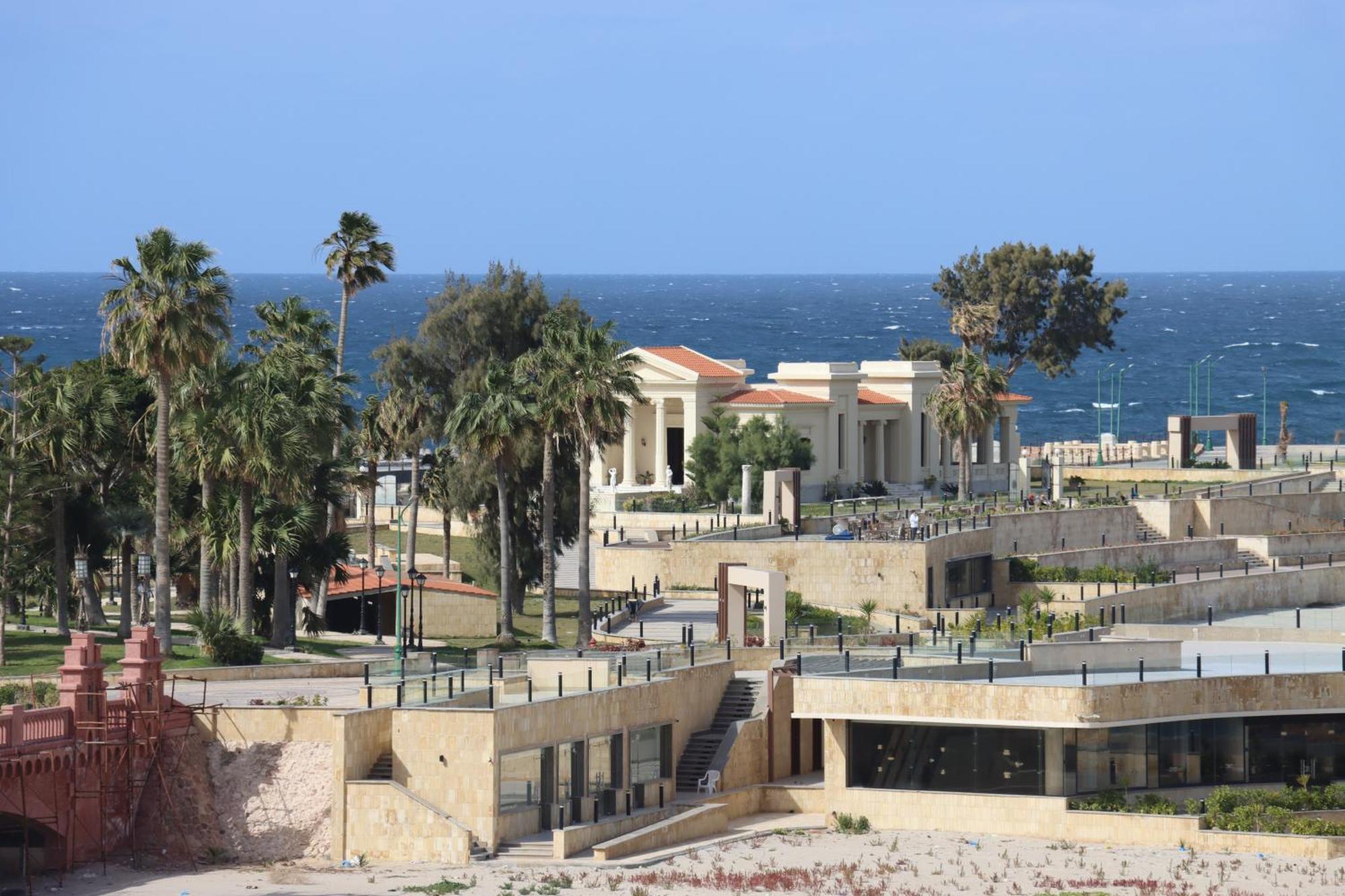 Apartment Luxury Mamoura Private