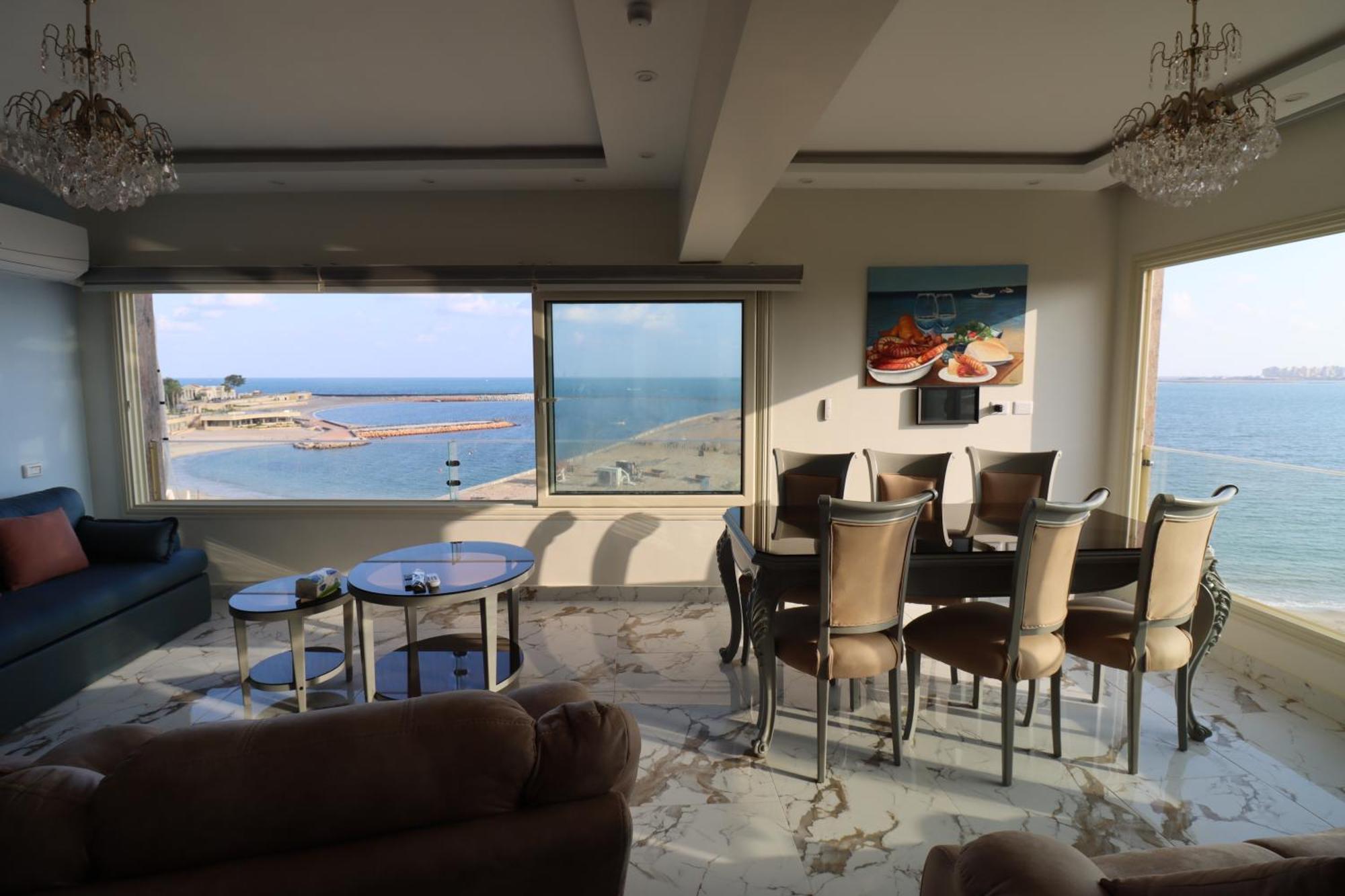 Apartment Luxury Mamoura Private *